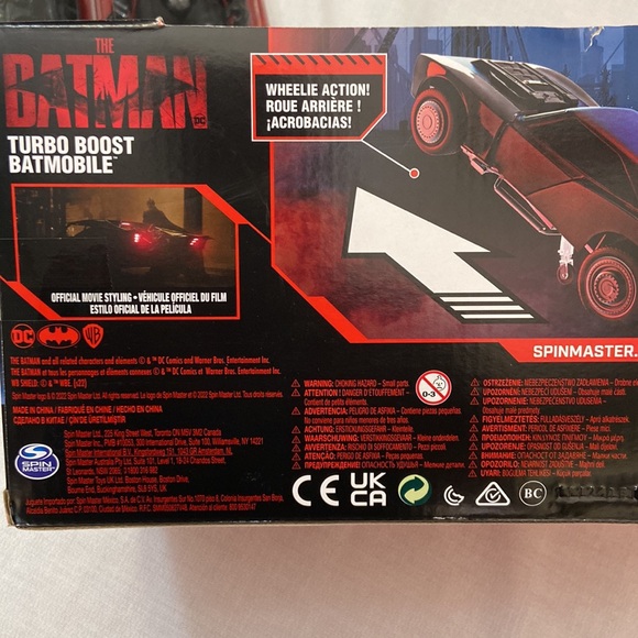 Batman Bundle Special - 2 Remote Control Batmobile Cars & 2 Action Figures- NIB - Picture 6 of 7